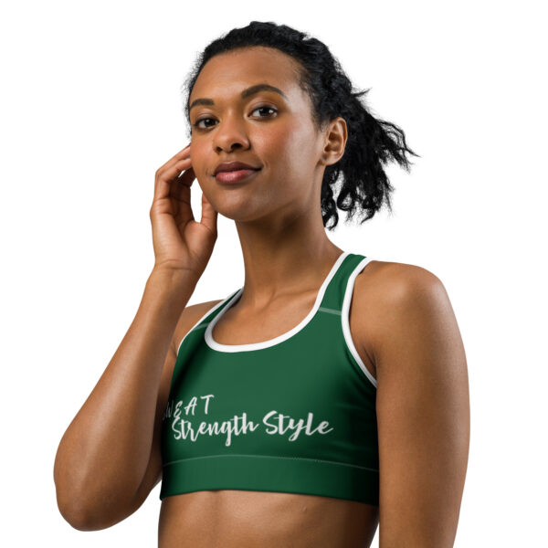 Women’s Moisture-Wicking Green Sports Bra with Support – Scoop Neck Racerback for Yoga, Gym, and Running