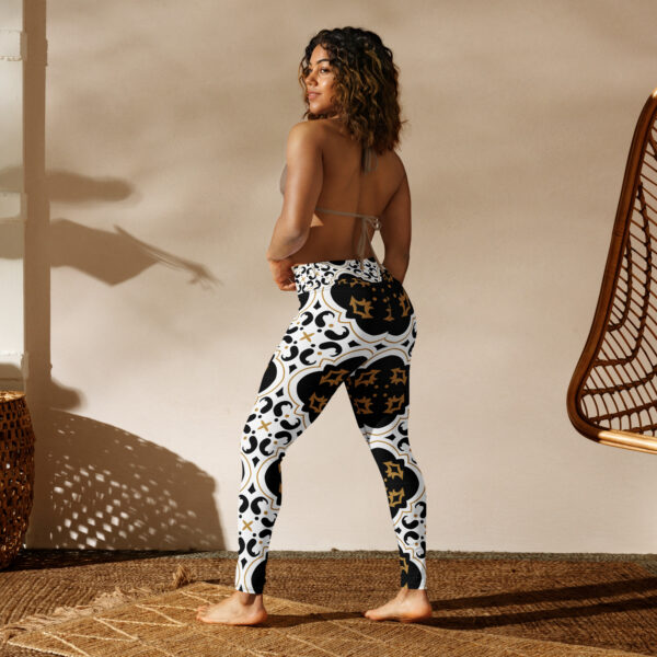 Artistic Baroque Tile Yoga Legging – White & Gold