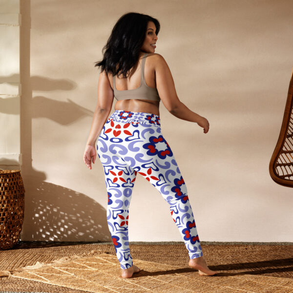 Artistic Baroque Tile Yoga Legging – Blue & Red