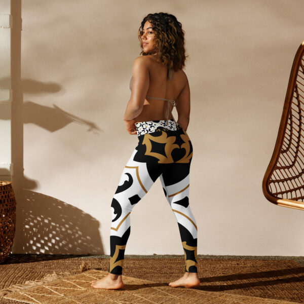 Artistic Baroque Tile Yoga Legging – White & Gold