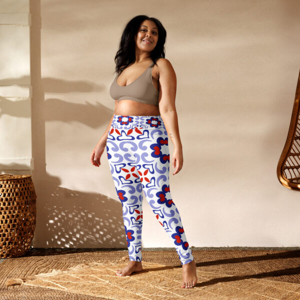 Artistic Baroque Tile Yoga Legging – Blue & Red