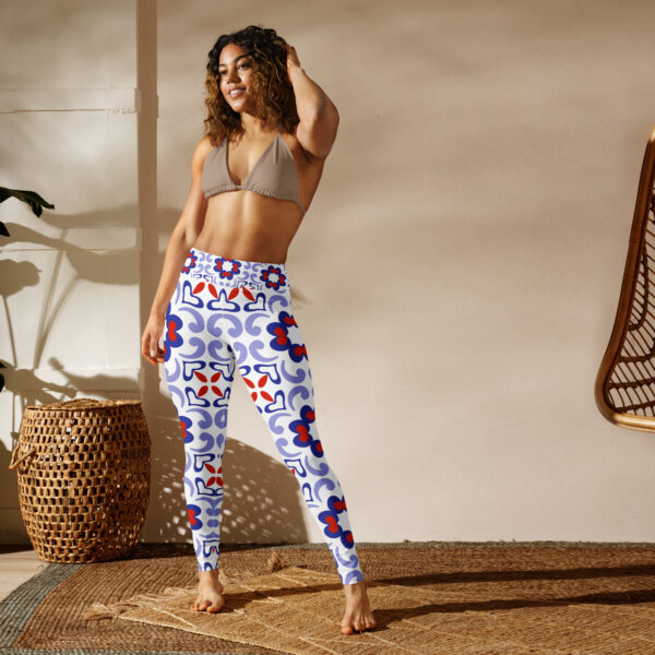 Artistic Baroque Tile Yoga Legging – Blue & Red