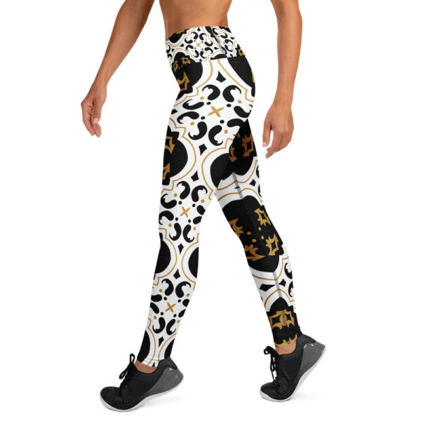 Artistic Baroque Tile Yoga Legging – White & Gold